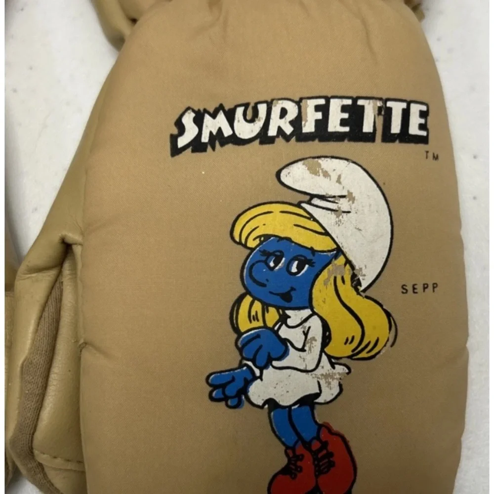 Vintage Smurfette Mittens